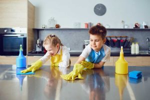 Protege a tu niño de los productos de limpieza