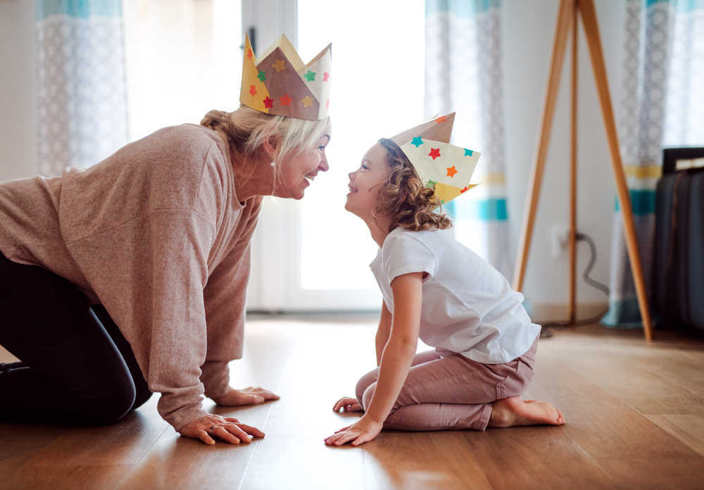 Beneficios de que los abuelos y nietos compartan tiempo